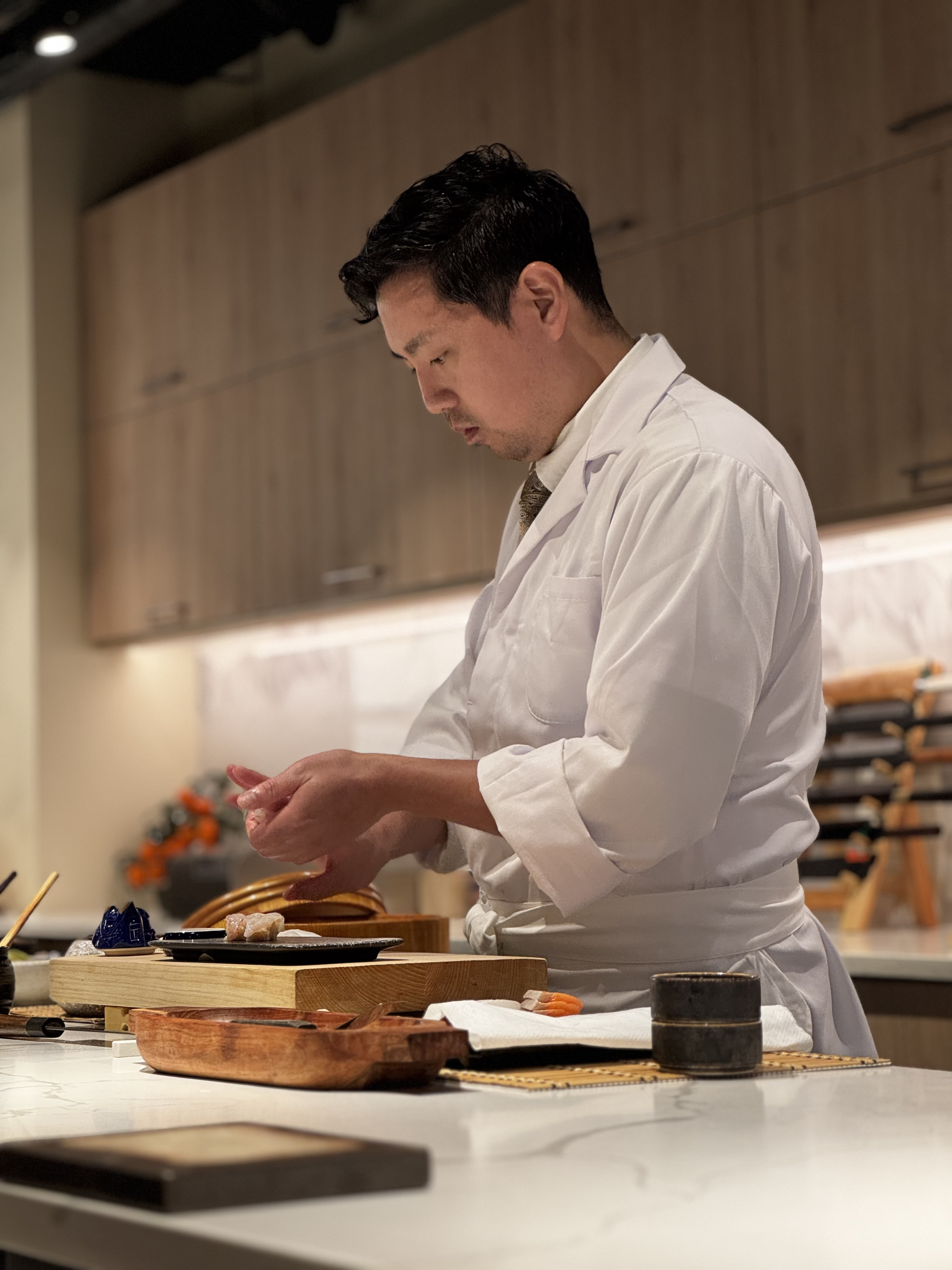 Making nigiri